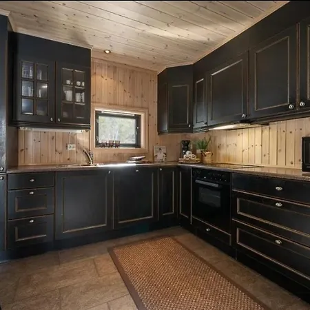 בית נופש Family By The River In Hovden